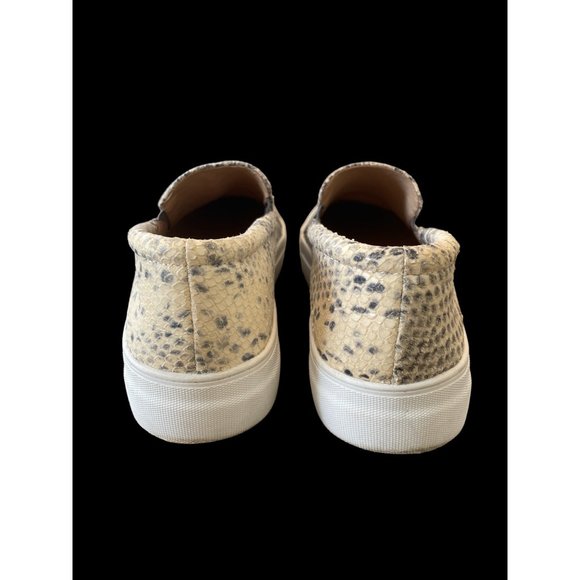VINCE CAMUTO SNAKESKIN LEATHER SLIP ON SHOES 8.5 - Picture 2 of 7